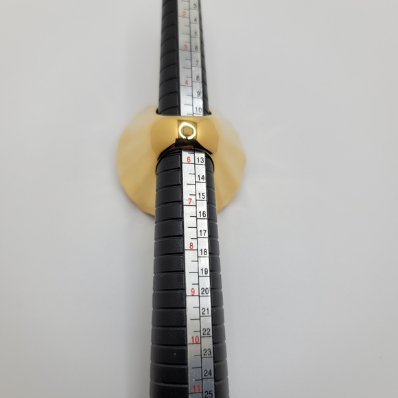 Balenciaga BB Thick Gold Ring US 5 5.5 Heavy Solid Chunky Flower Round Statement - Picture 9 of 10